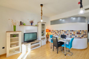 Old Town Luxe Apartment
